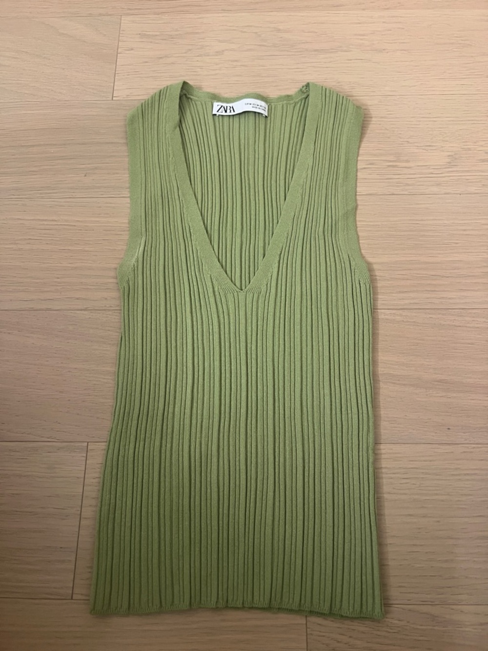 Zara green tank size M